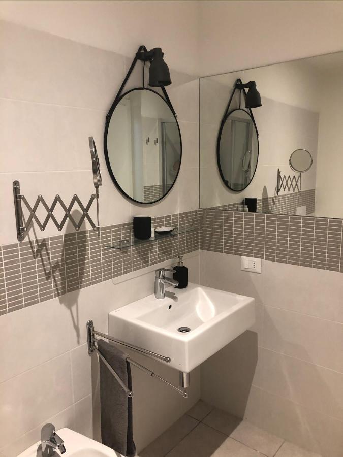L'Arco Del Convento Apartment โกโม ภายนอก รูปภาพ