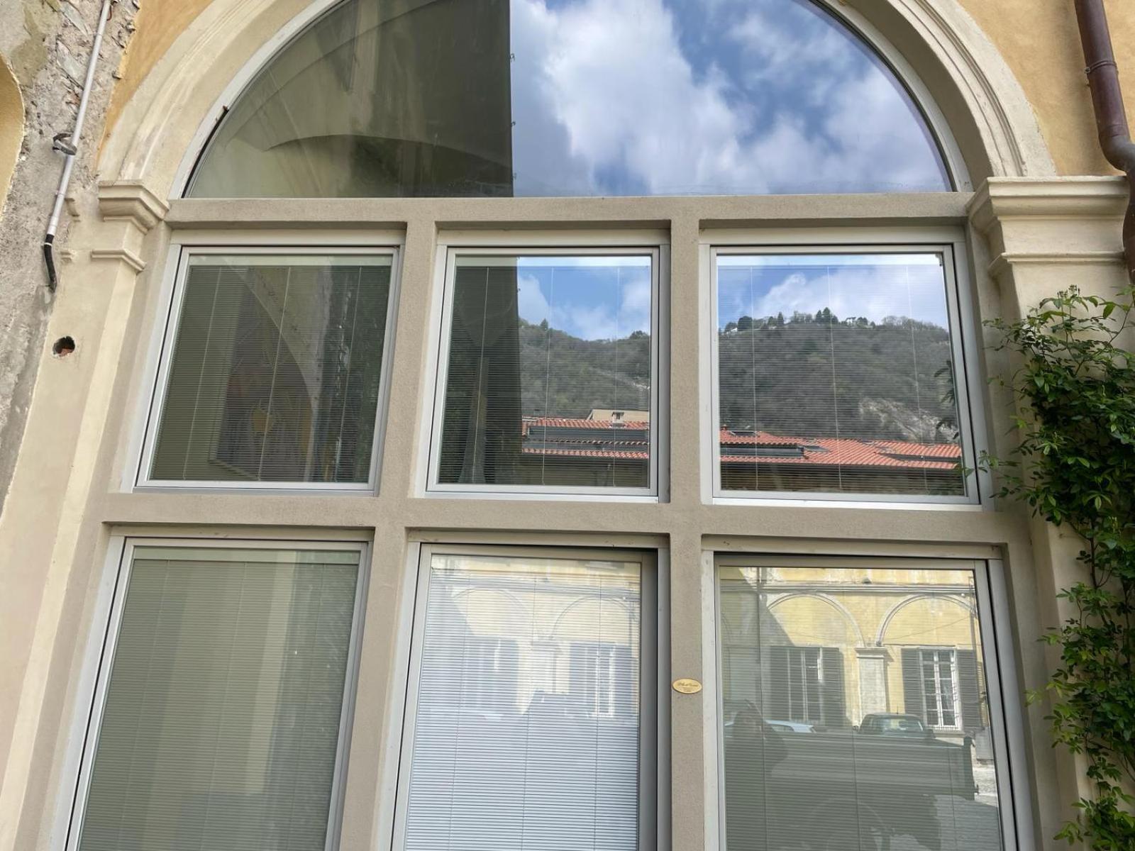 L'Arco Del Convento Apartment โกโม ภายนอก รูปภาพ